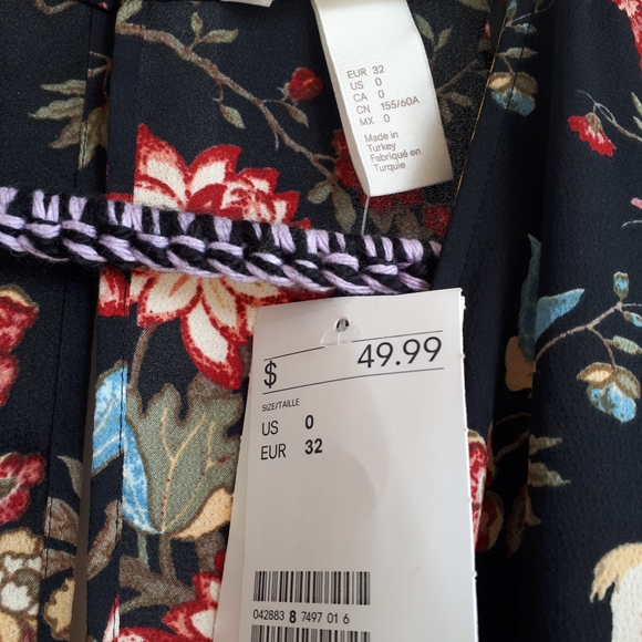 Floral patterned size 0 H&M jumpsuit - Picture 2 of 14